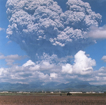 Ashcloud over Mt. Pinatubo